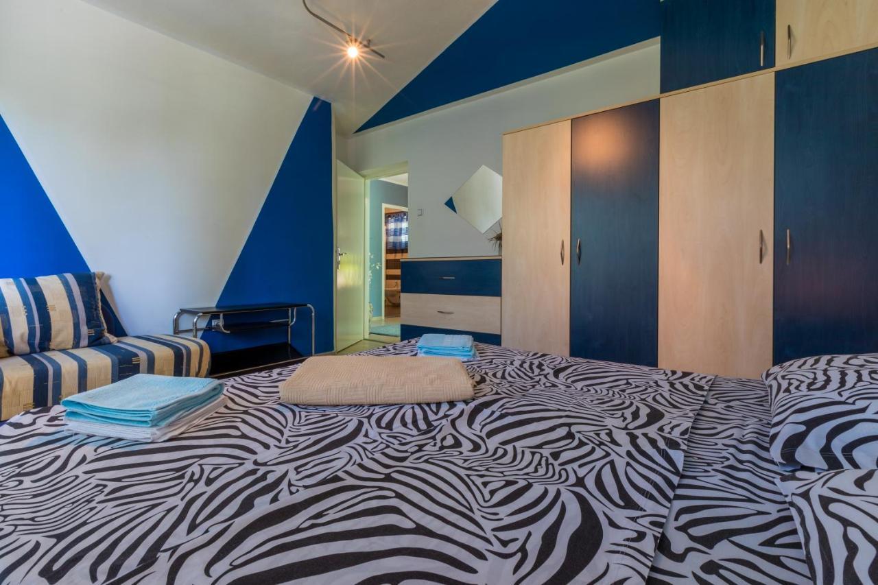 Apartman Mladenka Драмаль Екстер'єр фото