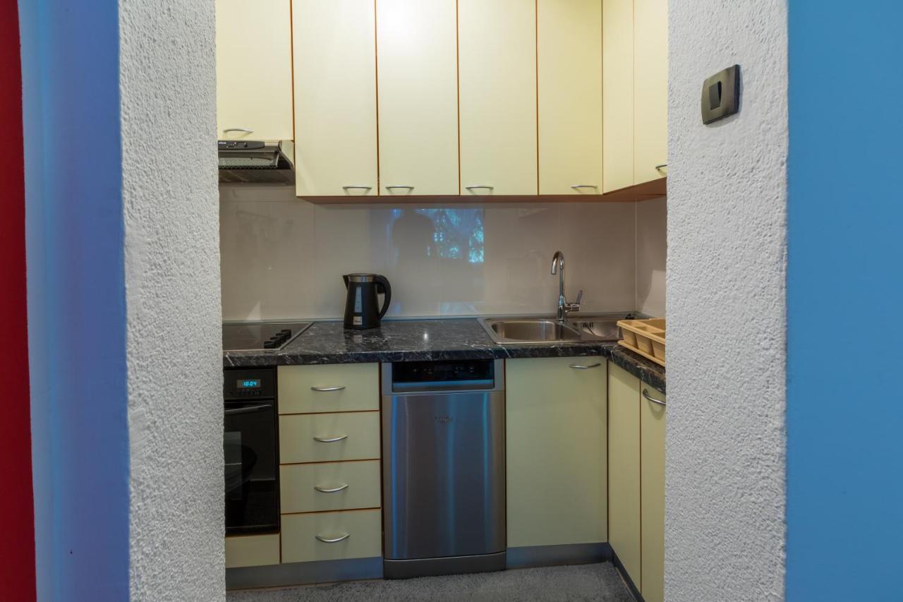 Apartman Mladenka Драмаль Екстер'єр фото