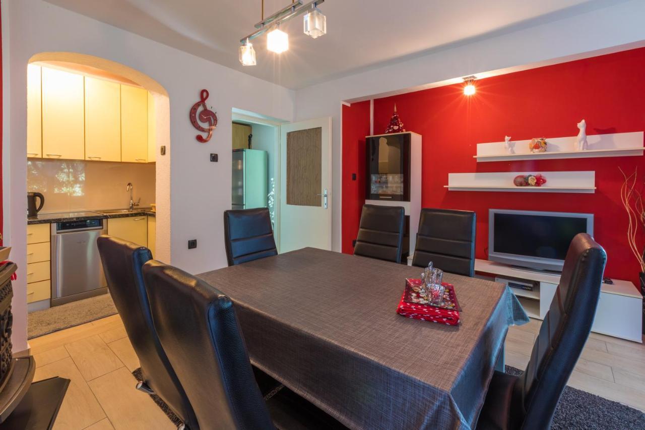 Apartman Mladenka Драмаль Екстер'єр фото